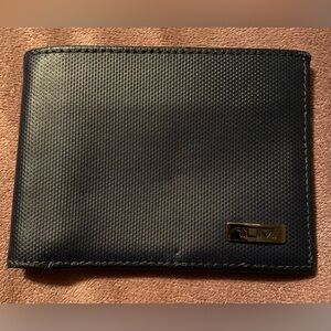 Tumi Textured Leather Navy Bifold *see description*
